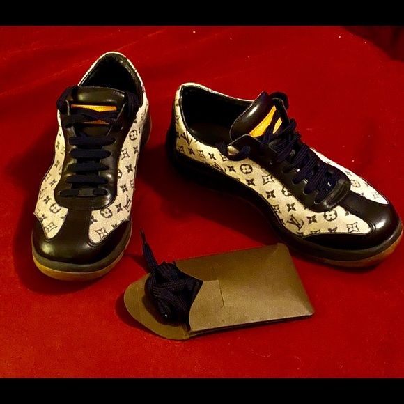 Louis Vuitton 👟 shoes - Picture 1 of 8